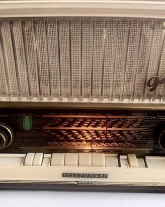 RADIO A VALVOLE GAVOTTE 8 FUNZIONANTE TELEFUNKEN