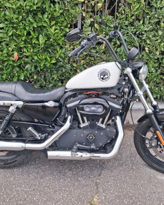 Harley Davidson sporster xl 883R