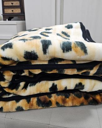 Coperta in calda ciniglia
