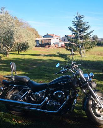 Suzuki Marauder VZ 800