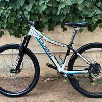 MTB Cube Access 27.5 Telaio Superlite Top di gamma