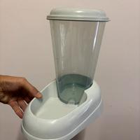 Distributore cibo o acqua