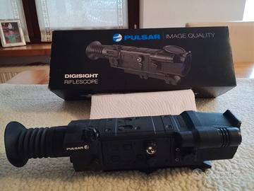 Visore notturno digitale