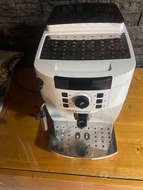 Macchina caffè e cappuccino