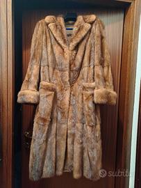 Genny - Magnifica Pelliccia di Visone Vintage