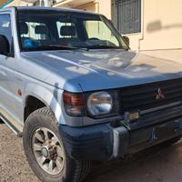 Mitsubischi pajero 2500 diesel motore nuovo