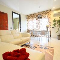 Rifinito appartamento con box in zona residenziale