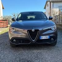 Alfa Romeo Stelvio 2.2 Turbodiesel 190 CV AT8 RWD 