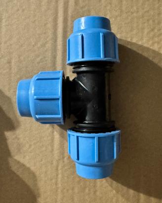 Raccordo a T polietilene 32mm per irrigazione