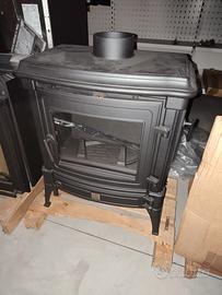 stufa a legna e carbone in  ghisa