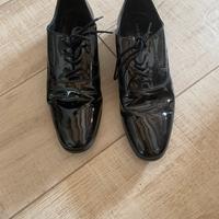 Scarpe nere lucide matrimonio