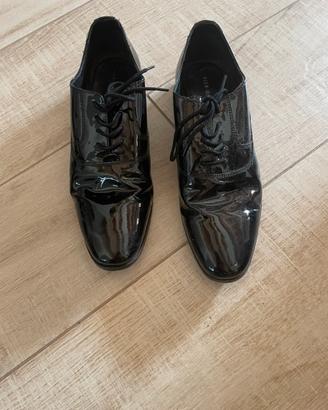 Scarpe nere lucide matrimonio
