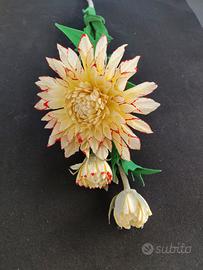 Dalia gialla - punta rossa - Fatto a mano