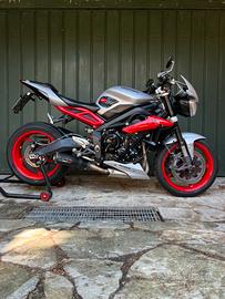 Triumph street triple 675 rx