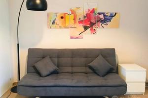 Camera luminosa e moderna in appartamento centrale