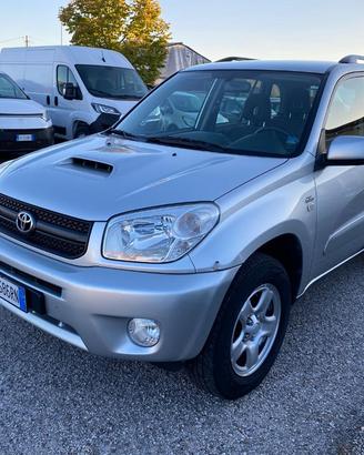 TOYOTA RAV 4 MY23 RAV4 2.0 Tdi D-4D cat 5 porte