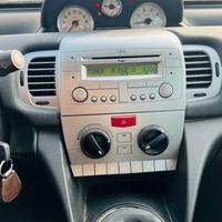 Lancia y 1300 multijet 2010