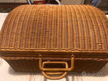 Contenitore cesta in vimini vintage