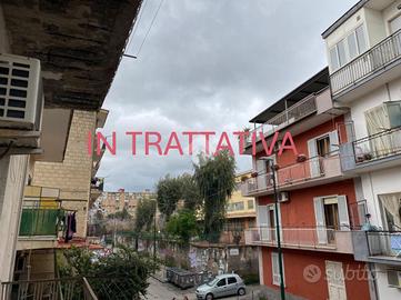 2 LOCALI A NAPOLI