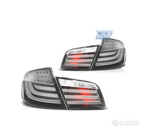 FANALI BMW F10 10- BARRE LUMINOSE SFONDO GRIGIO