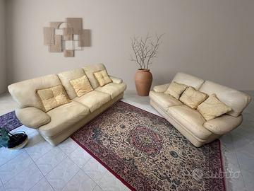 Set 2 divani prima scelta Pelle di Toro