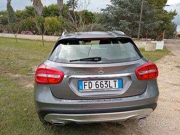 MERCEDES GLA 200d