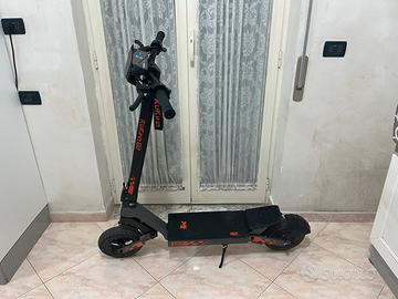 Monopattino elettrico Kukirn G2