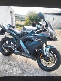 Yamaha R1