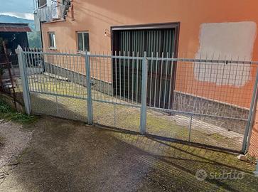 Cancello in ferro zincato 3 battenti con pilastri