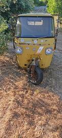 Motocarro Ape Piaggio p601. Uso ricambi a Noci(ba)