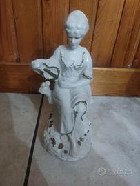 Statuina in ceramica vintage