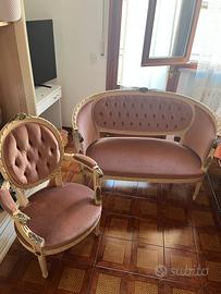 Poltrona e divanetto