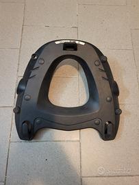 Staffa porta bauletto Piaggio MP3