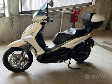 Scooter Piaggio Beverly 350