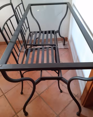 Tavolo in ferro battuto con 6 sedie