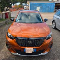 PEUGEOT 2008-PARI AL NUOVO POCHI CHILOMETRI