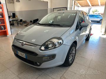 Fiat Punto Evo 1.4 cc. 5 porte OK NEOPATENTATI