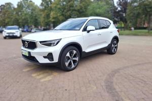 VOLVO XC40 B3 automatico Essential