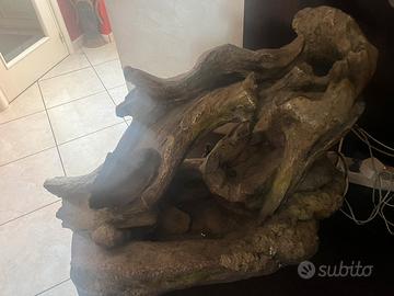 Cascata in resina con pompa acqua