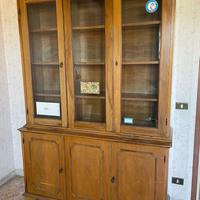 Libreria a vetri