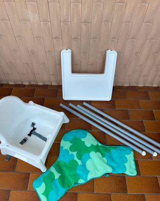 seggiolone Ikea con accessori