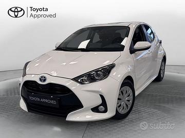 Toyota Yaris Hybrid Active MY22