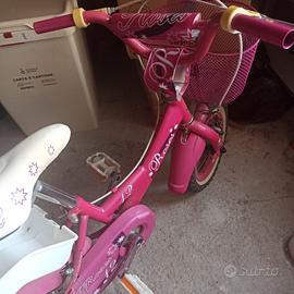 bicicletta a rotelle