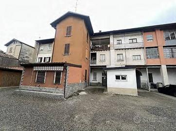 Immobile in asta di 102 m² con 5 locali a Vedano O
