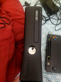 Xbox 360 Slim 4GB+2 controller+kinect+10 giochi