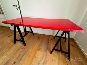 Scrivania IKEA