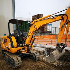 Escavatore JCB 8027