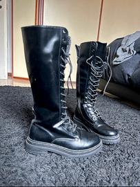 Anfibi neri donna Bata