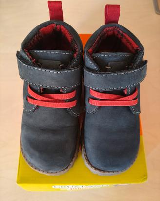 stivaletti bambino taglia 22