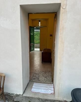 Casa indipendente con giardino